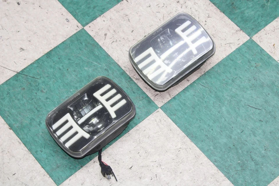 03-22 Express Van Aftermarket Pair Left LH Right RH Fog Lights Lamps Lens WTY OE - Imagem 3 de 4