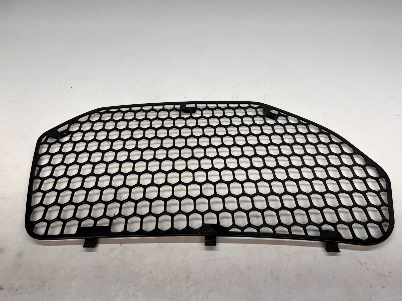 LAMBORGHINI AVENTADOR SVJ PASSENGER ROCKER AIR GUIDE RIGHT GRILL OEM 470825328E