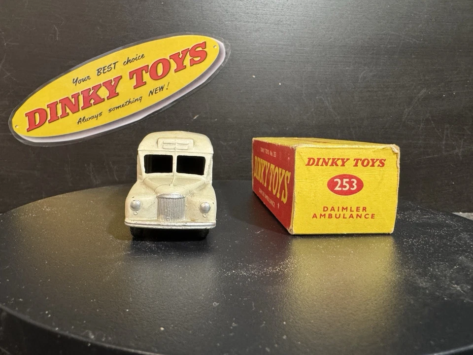 🛑Daimler Ambulance Dinks Toys Meccano No.253 #084/2 4249 - Bild 4 von 4
