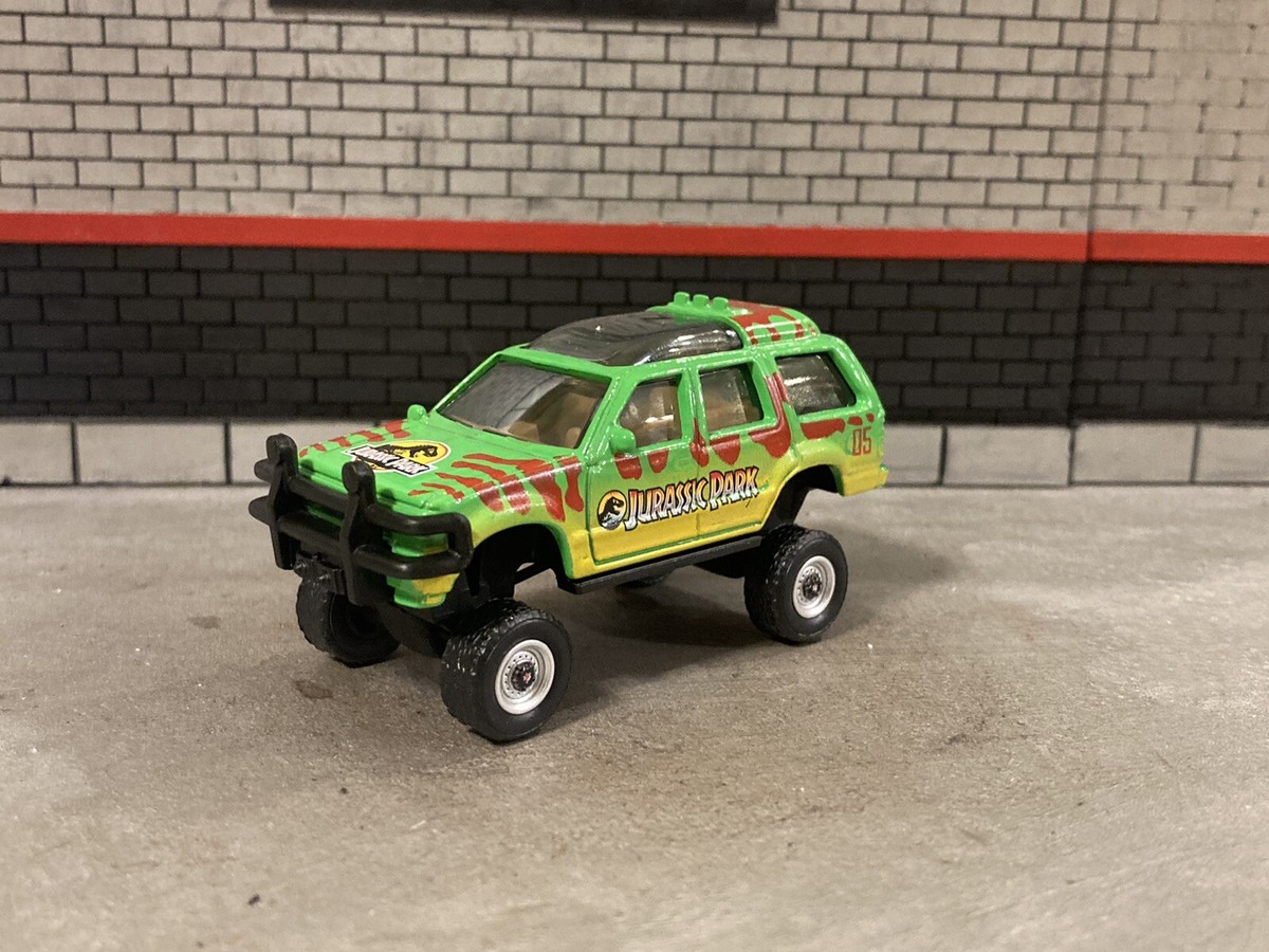 1993 Ford Explorer Lifted 4x4 Truck 1/64 Diecast Custom Matchbox
