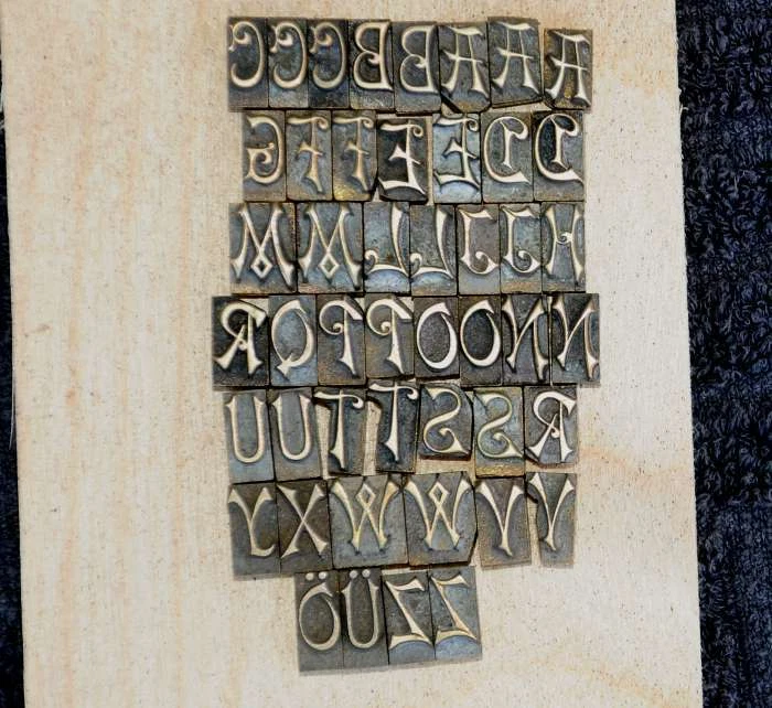 Prägeschrift 9 mm Messingschrift Buchbinder Messing Buchbinden Vergoldepresse