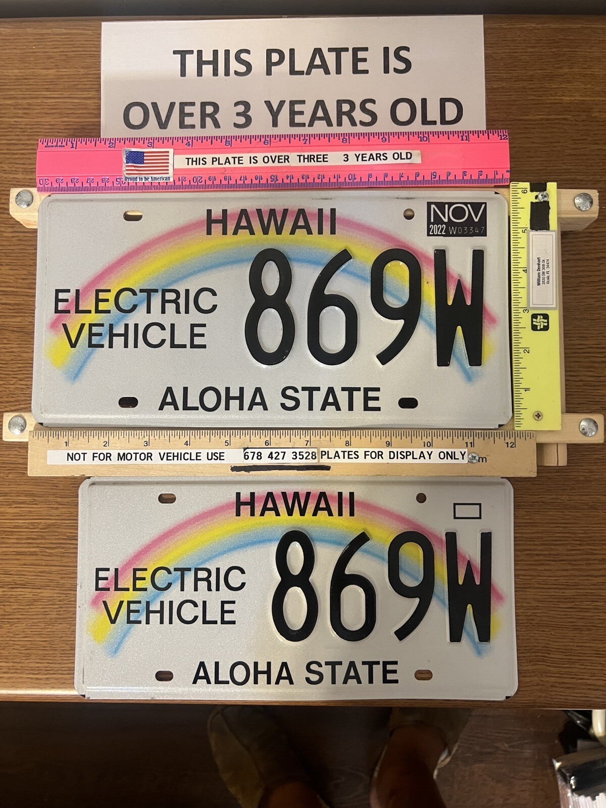 HAWAII ELECTRIC VEHICLE LICENSE PLATE PAIR SUPPORTS RELIF FOR MAUI FIRE