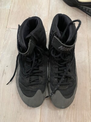 Nike Inflict 3, size 11.5, Farbe schwarz/grau, sehr guter Zustand