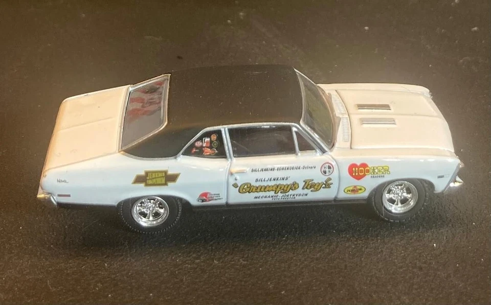 JUGUETE CHEVY SUPER STOCK 1968 BILL JENKINS GRUMPYS NOVA NHRA DRAG RACE LEGEND SUELTO Foto 3 de 4