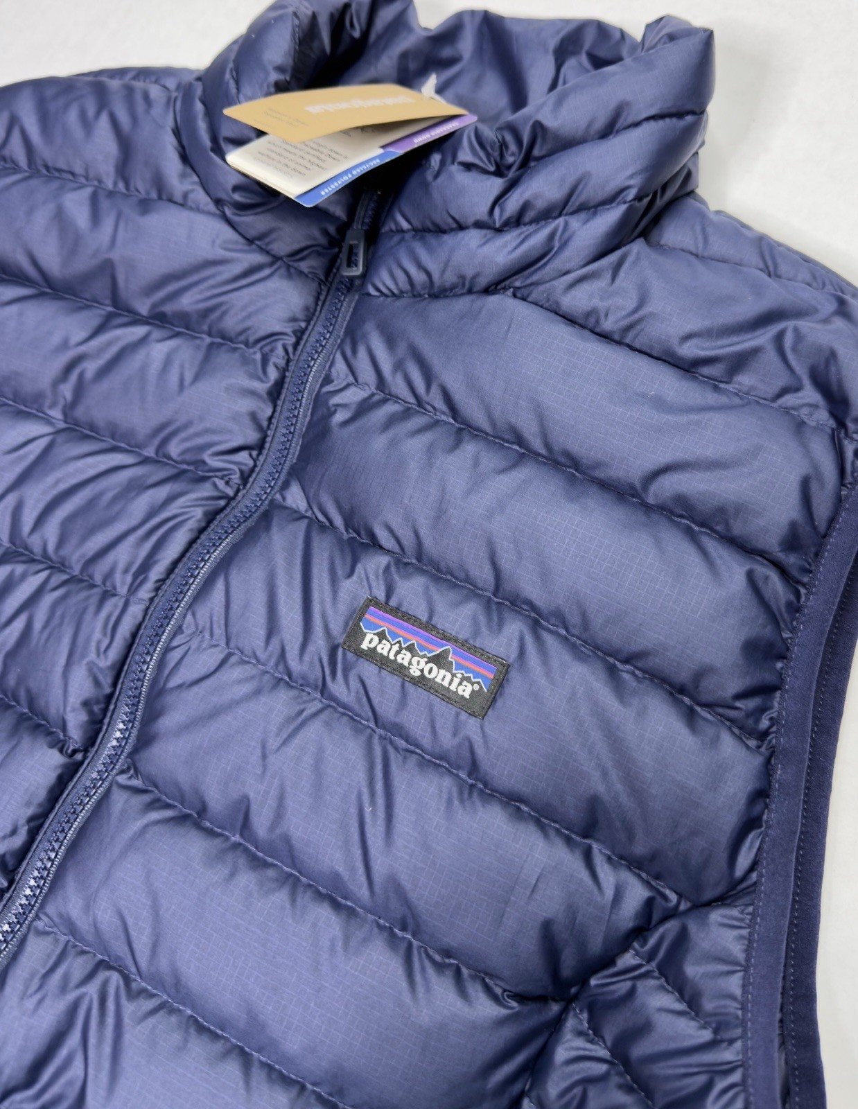 New $179 Patagonia Down Sweater Vest Women’s XL Navy Blue  Collar Company Logo thumbnail 9