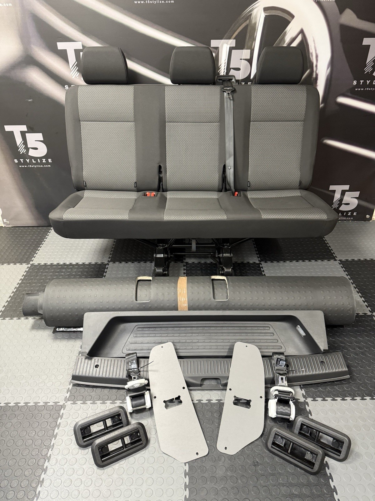 VW T6.1 Transporter Rear Triple Kombi Bricks Seat With Floor Seat Belts ...