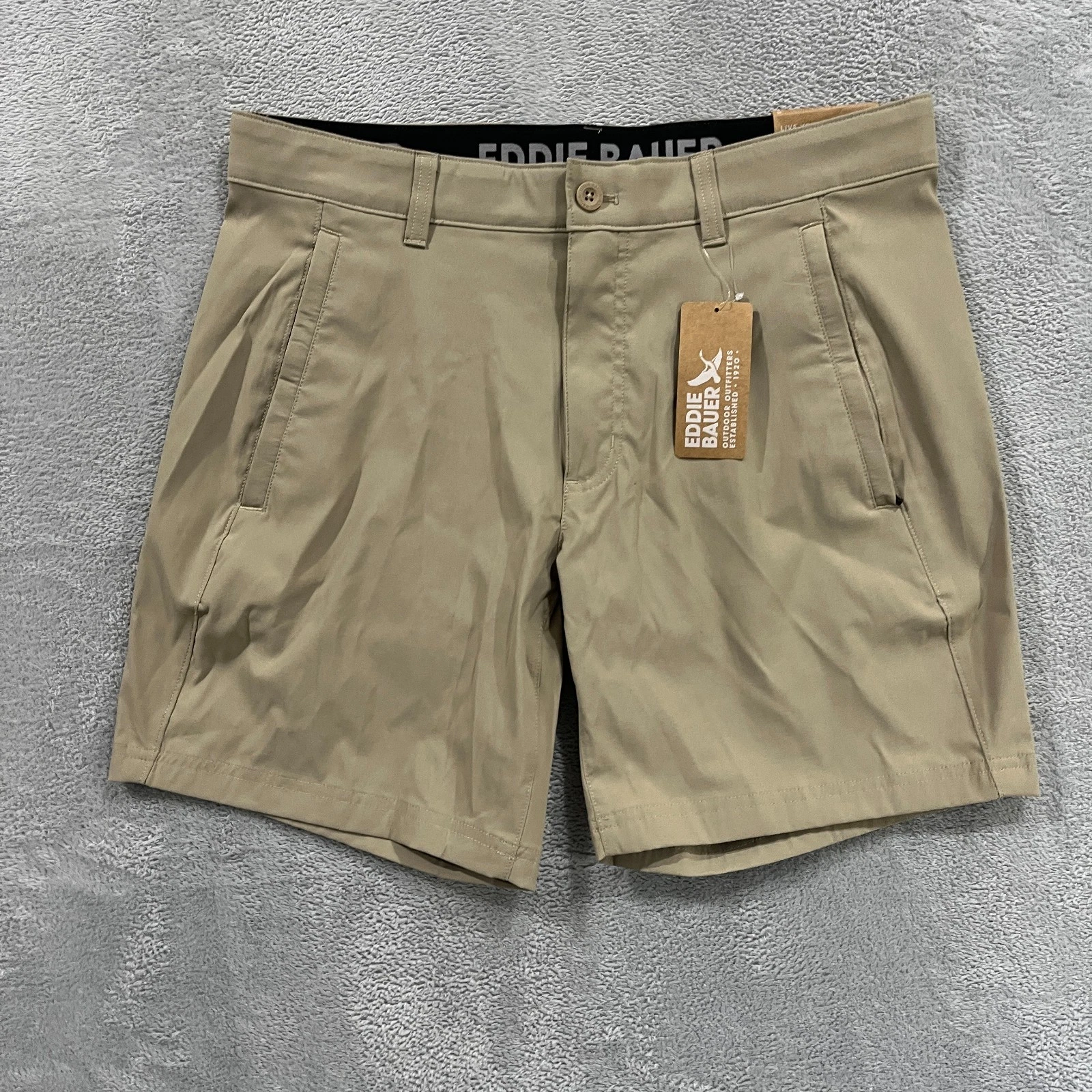 Eddie Bauer mens Horizon Guide Wander nylon stretch hiking shorts 35 NWT
Opens in a new window or ta