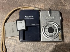 Canon PowerShot SD200 ELPH Silver 3.2MP Digital Camera Batteries & Charger