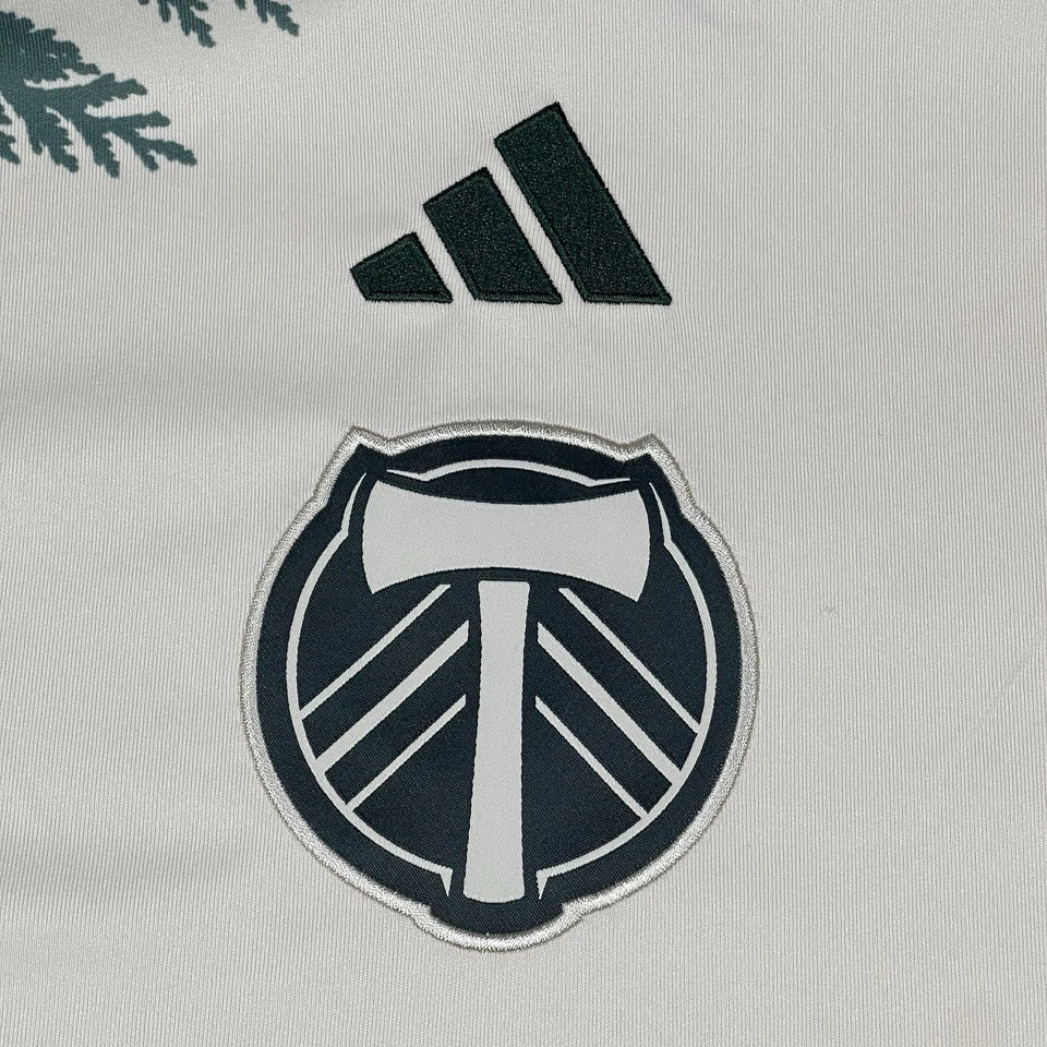 Camiseta Portland Timbers para hombre XL marfil Adidas 2024 visitante kit de partido sin patrocinador Foto 2 de 4