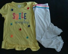 365 Kids 8 Girls Outfit Smile Everyday Shirt Capri Pants VGUC pom poms spring