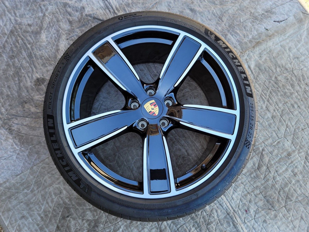 PORSCHE CAYENNE 9Y0 OEM GENUINE SPORT CLASSIC 22