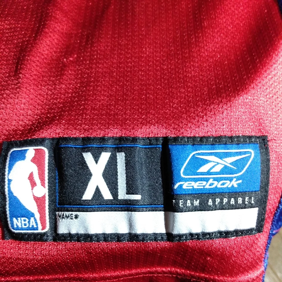 Reebok Allen Iverson Philadelphia 76ers #3 Talla XL NBA Sixers Rojo con Azul Foto 3 de 4