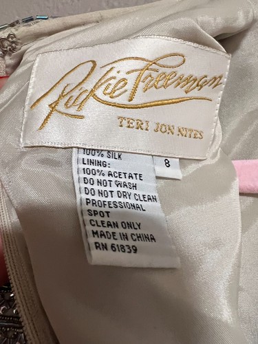 Hermoso top de seda con cuentas Sparkles Rickie Freeman para Teri Jon Nites talla 8 - Imagen 7 de 9