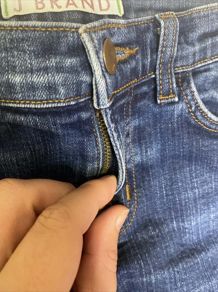 J Brand Aruba Jeans Women’s 25 Blue low rise Slim Bootcut USA style 3805 27x32 - Image 2 of 4