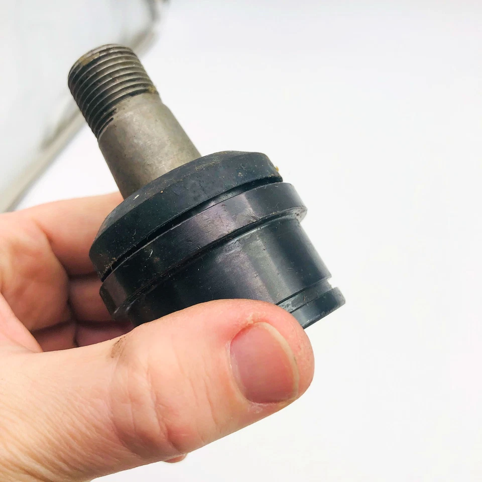 Crown 8122496 Ball Joint Lower New Old Stock NOS For Jeep CJ5 CJ6 CJ8 Scrambler - Image 3 of 4