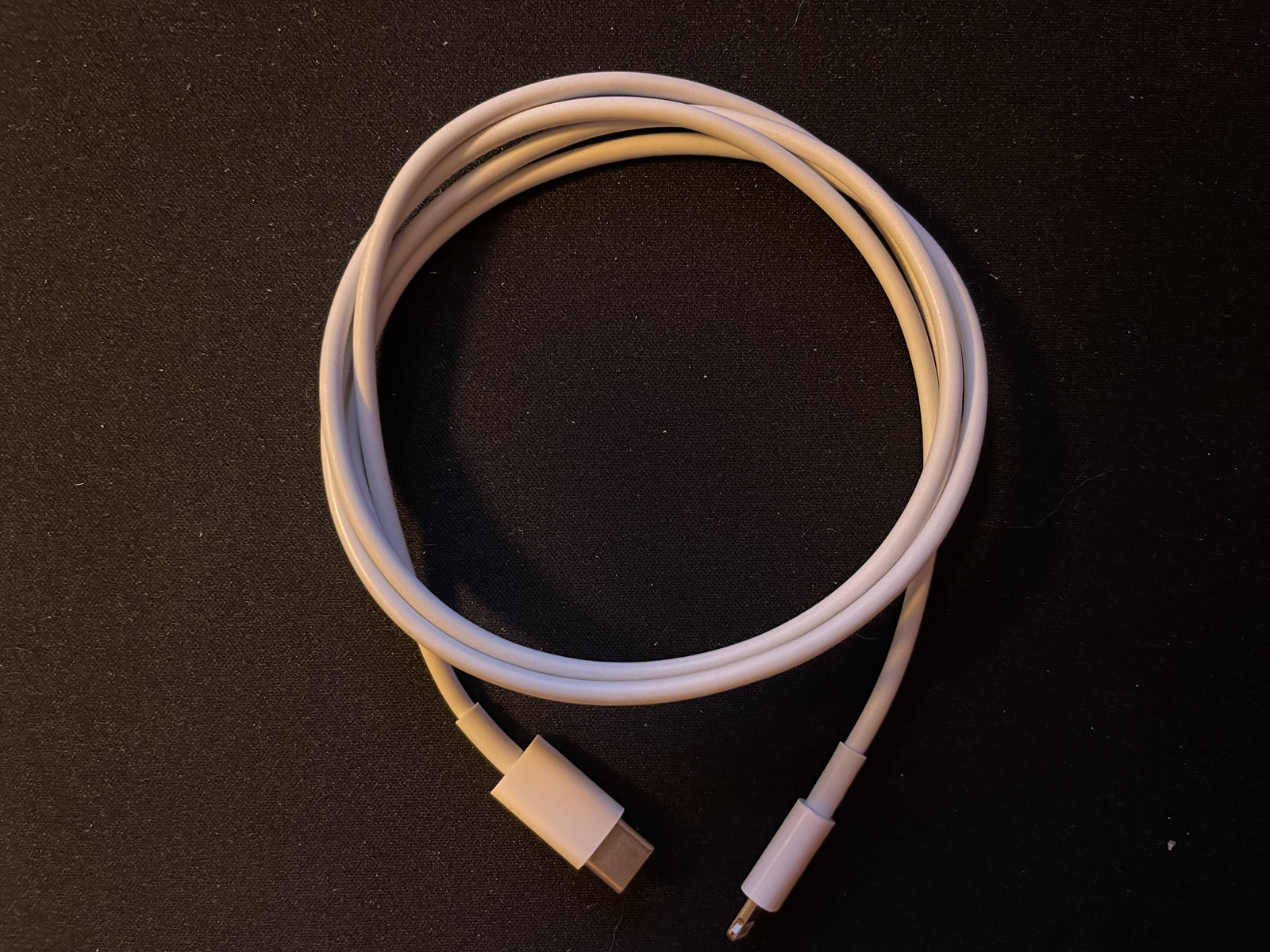 Genuine OEM Apple USB-C to Lightning Cable - 3ft/1m - For iPhone/iPad | Open Box-image