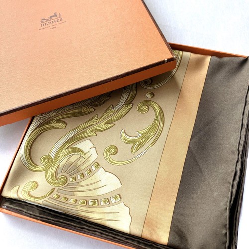 HERMES Silk Scarf Carré 90 Cheval Turc Brown 35 Inch Square Turkish Horse Design - Picture 3 of 19