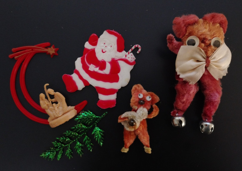 Mix Lot Vintage Plastic And Pipe Cleaner Christmas Ornaments