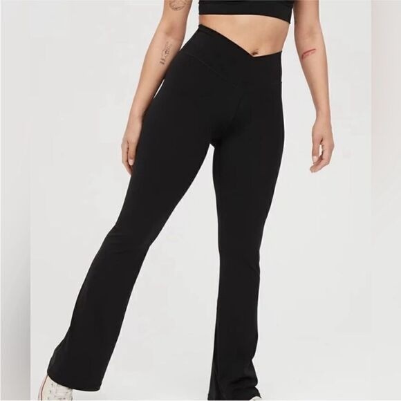 AERIE Offline Crossover High Waist Flare Legging in Black Size XS