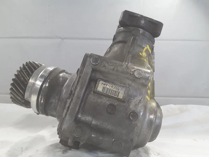 Transfer Case 02 2002 Honda CR-V 142K Miles 4X4 4WD - Image 3 of 4