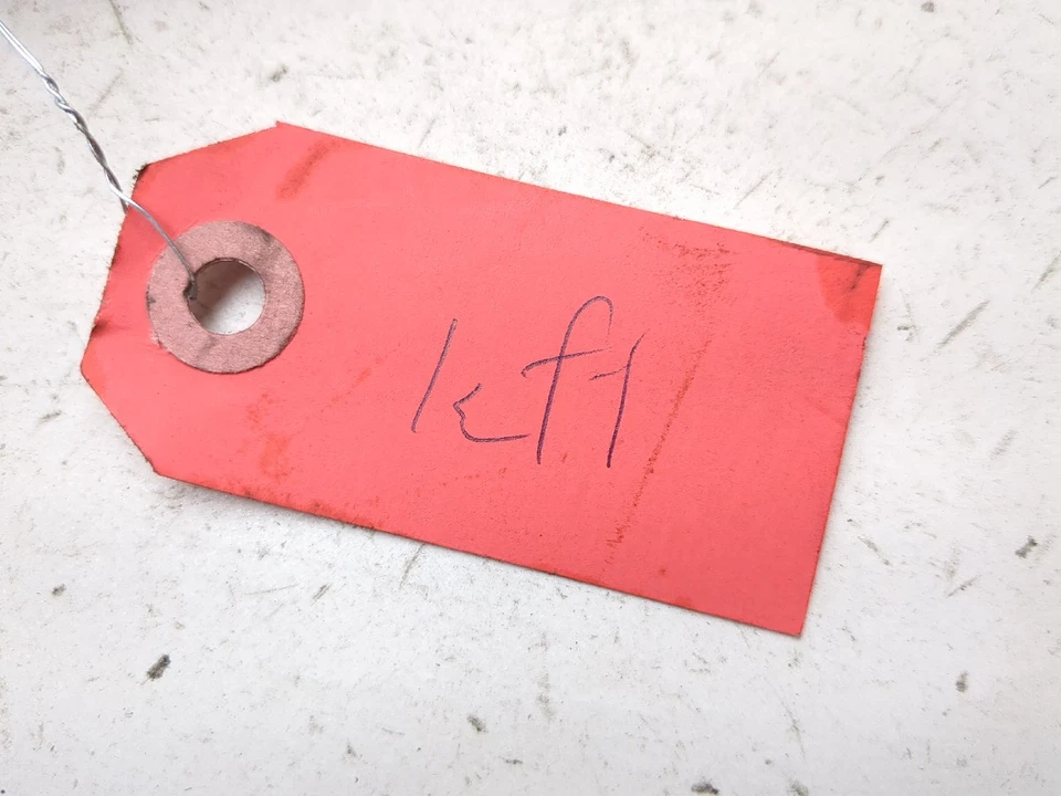 91-03 Honda CB750 Nighthawk 750 lado izquierdo panel de cubierta de asiento inferior 83700-MW3-6700 Foto 4 de 4