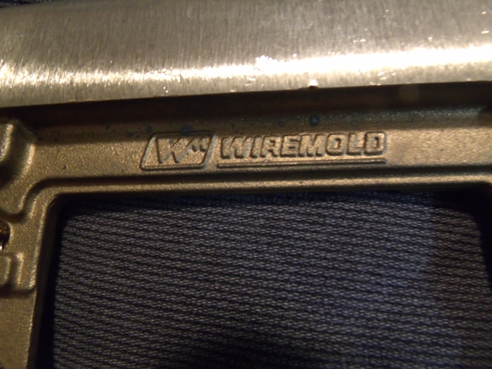 Wiremold 827B Brass 2 Gang 880 Series Floor Box