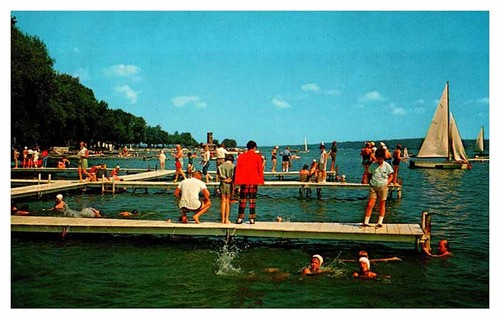 Postcard PIER SCENE Chautauqua New York NY f/20 AT1252