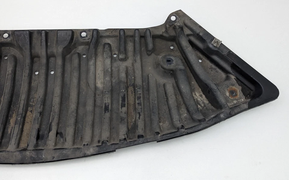 Audi A4 B8 2.0T 2009-2012 cubierta protectora contra salpicaduras delantera debajo del motor OEM Foto 3 de 4