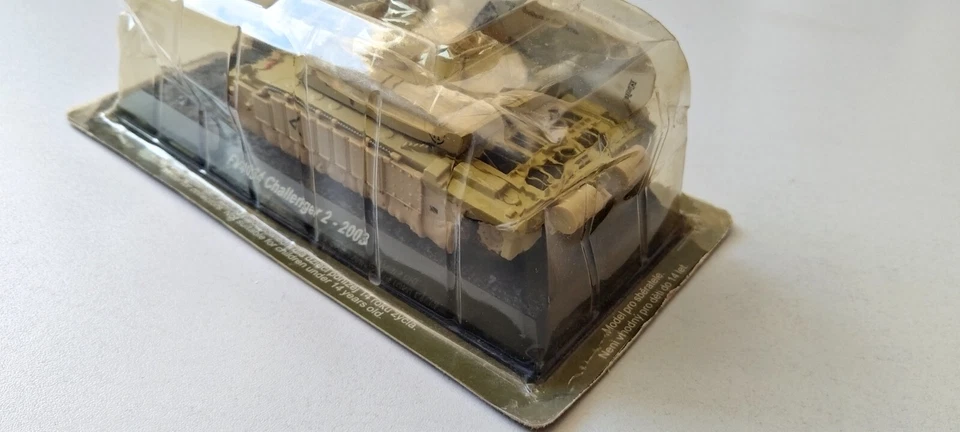 FV4034 Challanger 2 2003 Upgraded diecast AMERCOM 1:72 NIB - Image 3 of 4