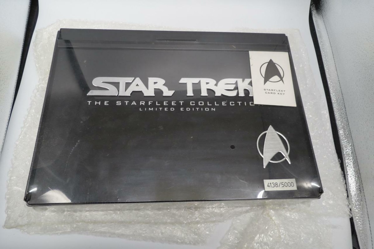 STAR TREK: THE STARFLEET COLLECTION 限定版 s-l1200.jpg