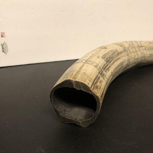 Scrimshaw walrus Tusk RESIN REPLICA the ship "NIGER AND SEA FOX" - Picture 7 of 7