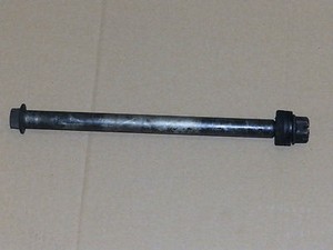 YAMAHA XJ 600 51J 1987 STECKACHSE HINTEN HINTERRADACHSE ACHSE REAR WHEEL AXLE