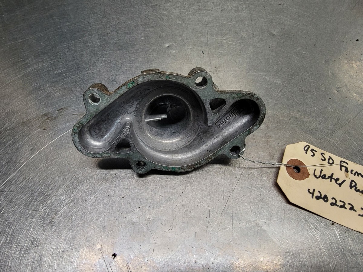 1995 SKI-DOO FORMULA STX WATER PUMP HOUSING 420222386 t113