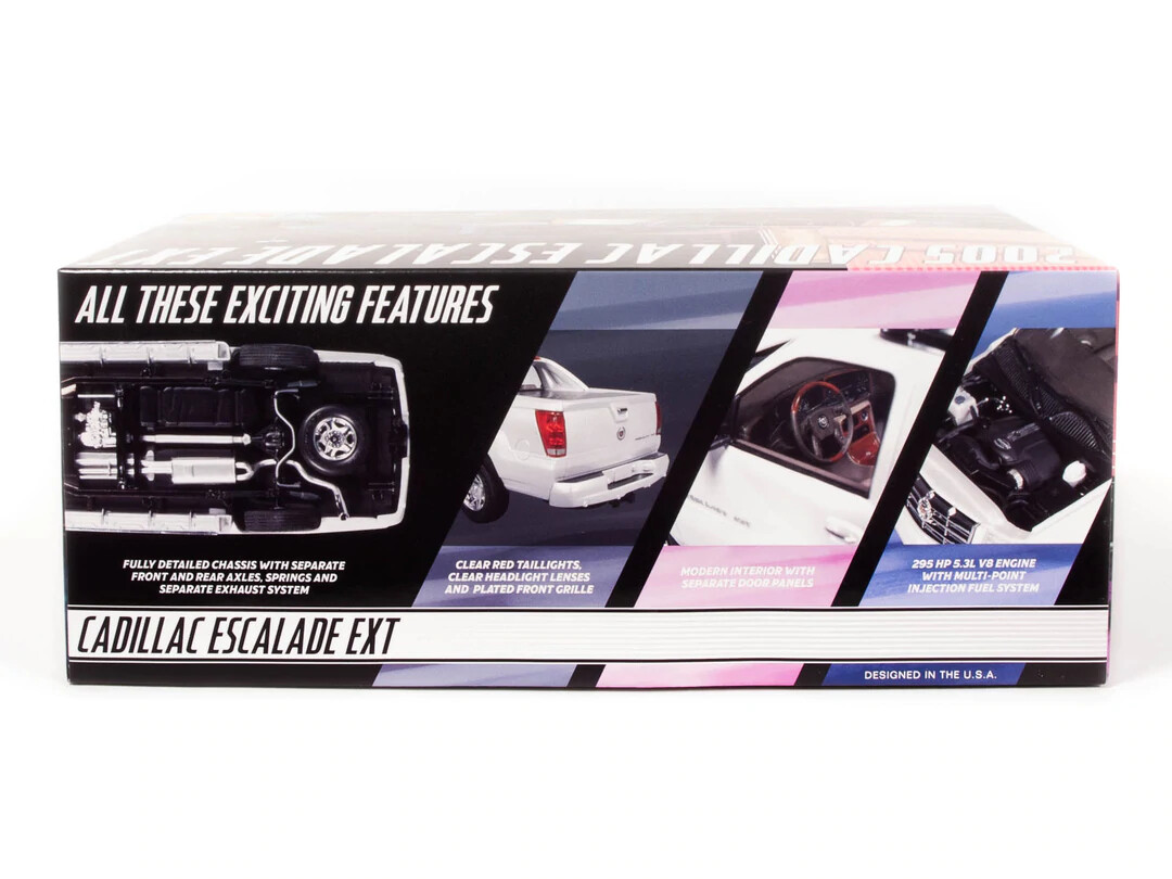 Cadillac 2005 Escalade EXT 1:25 scale model car kit AMT1317