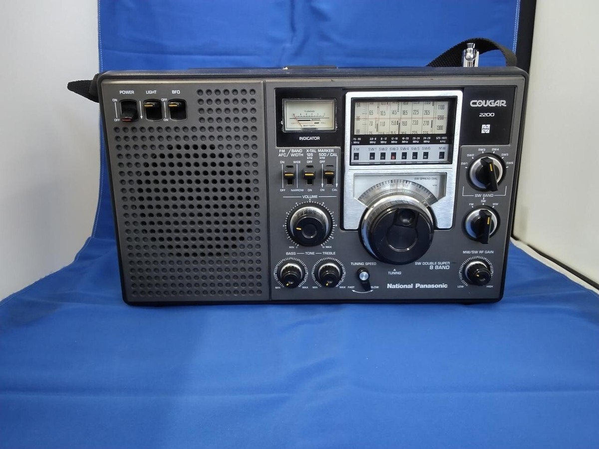 National Panasonic COUGAR RF-2200 Shortwave Radio Showa Retro