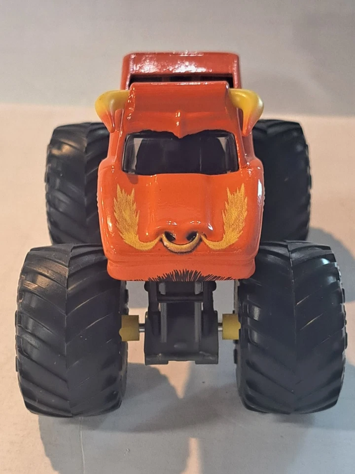 Matchbox El Toro Loco Monster Jam 1:64 Scale Diecast Monster Truck - Image 3 of 4