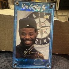 Leaf 1993 Studio Ken Griffey Jr. #96 Seattle Mariners Baseball Card w hard case