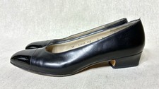 Vintage Classic Salvatore Ferragamo Pumps Size 5 B Black Patent Leather