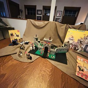 LEGO LEGOLAND 1984 Vintage Castle Set 6080 w/ Box & Instructions complete set!