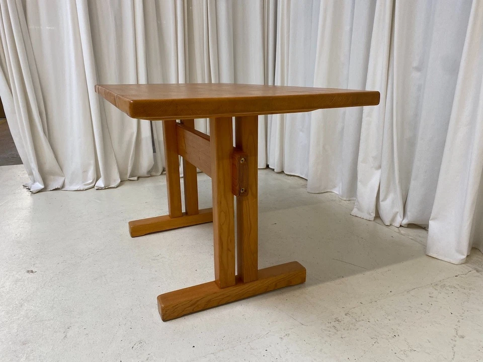 Table repas Charlotte Perriand pin Les Arcs 1960 - Photo 3/4