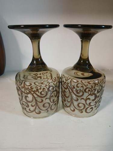Vintage Pair 1970's Libby Prado Empire Scroll Wine Glasses Smoked Glass Stemware - Picture 10 of 11