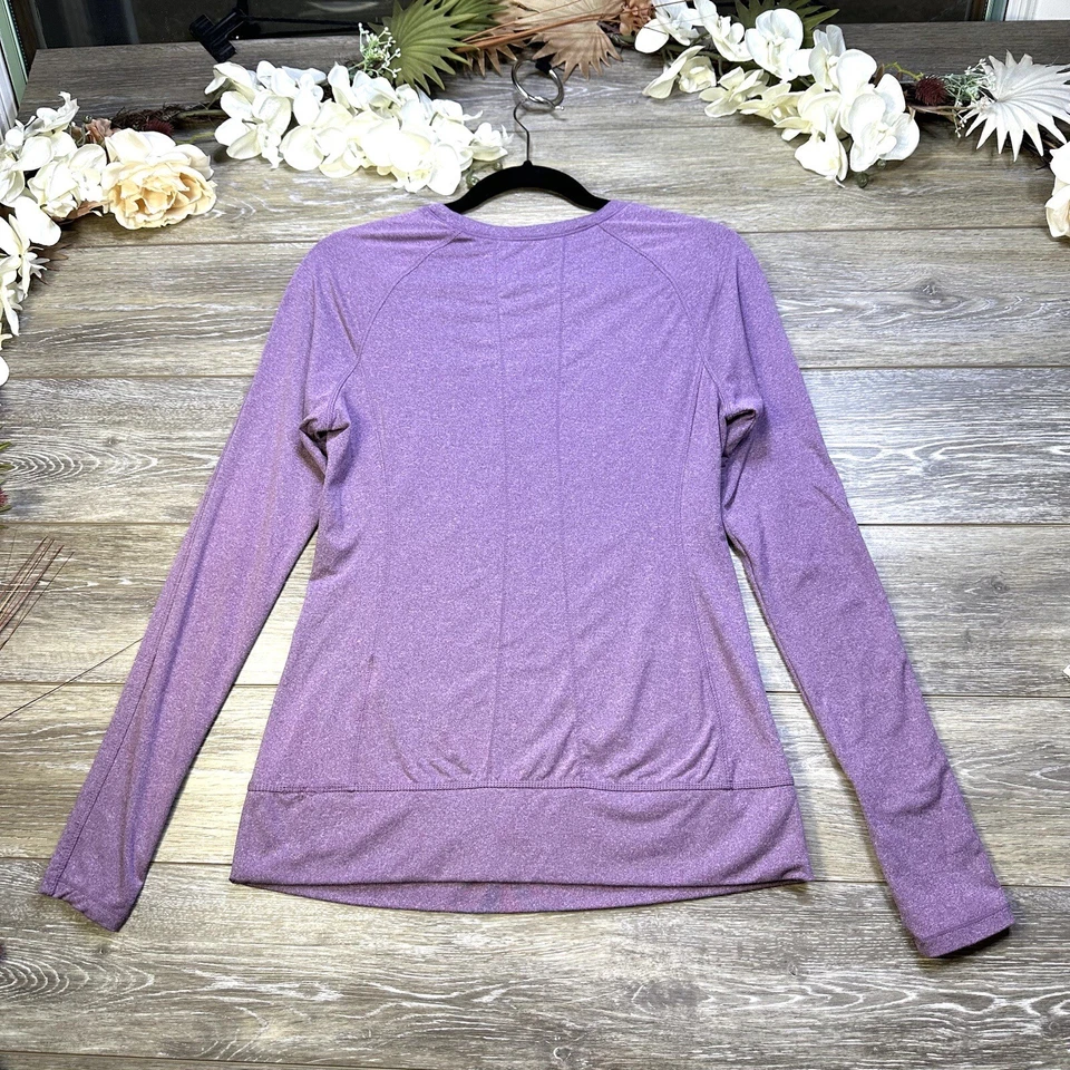 Top trasero talla mediana púrpura con volantes manga larga ropa deportiva yoga gimnasio entrenamiento Foto 2 de 4