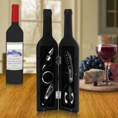 Wine Bottle Accessories Gift Set