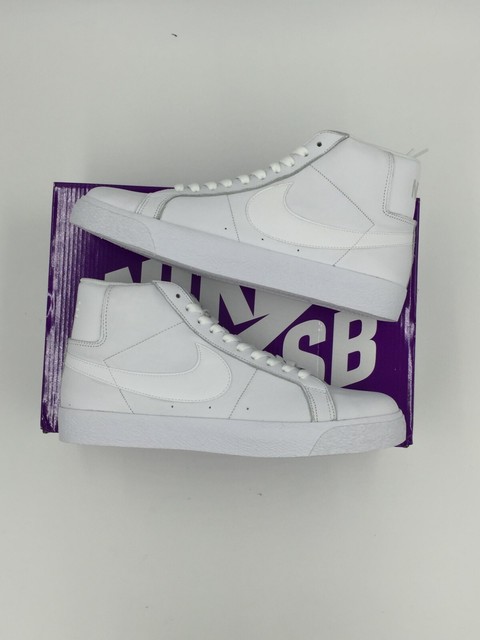 blazer triple white