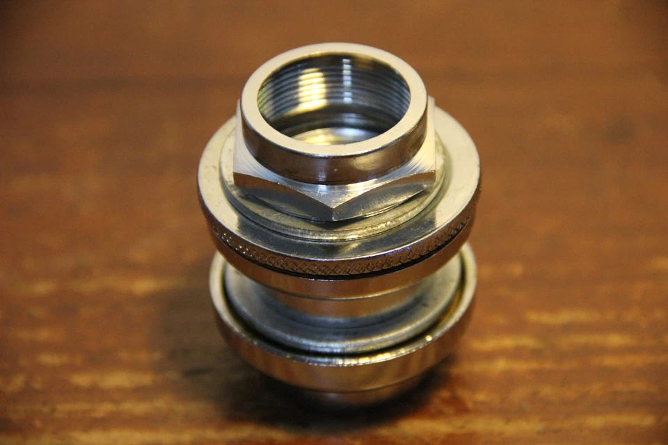 Vintage Bicycle Headset 25.4 x 30 x 27mm Threaded 1" Fork Fixie Silver - Image 3 of 3