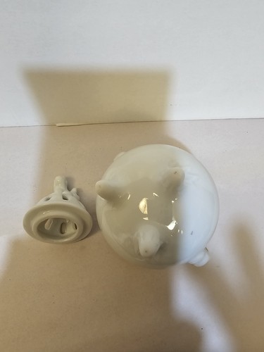 VINTAGE PORCELAIN INCENSE BURNER FOO DOG 3 FOOTED WITH LID. - Picture 5 of 6