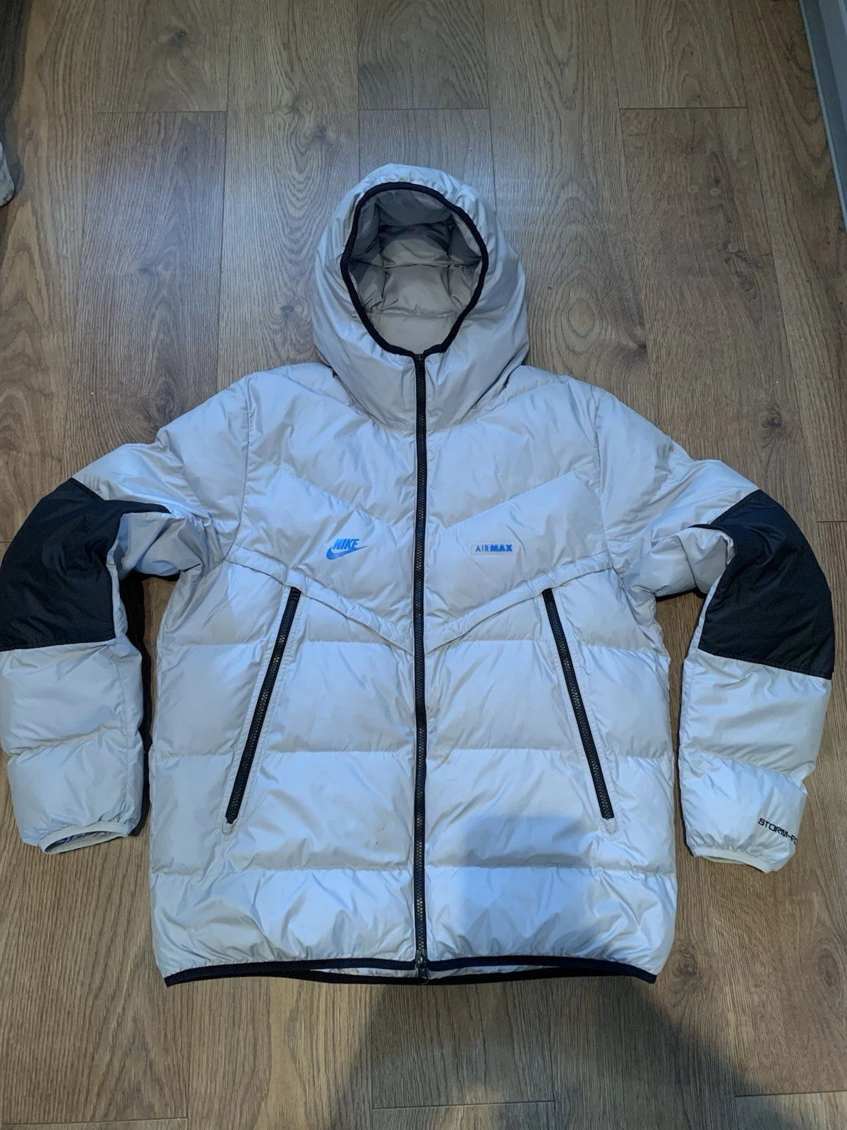 Nike Air Max Men Storm-Fit Primaloft Windrunner Down Synthetic Jacket Large Grey