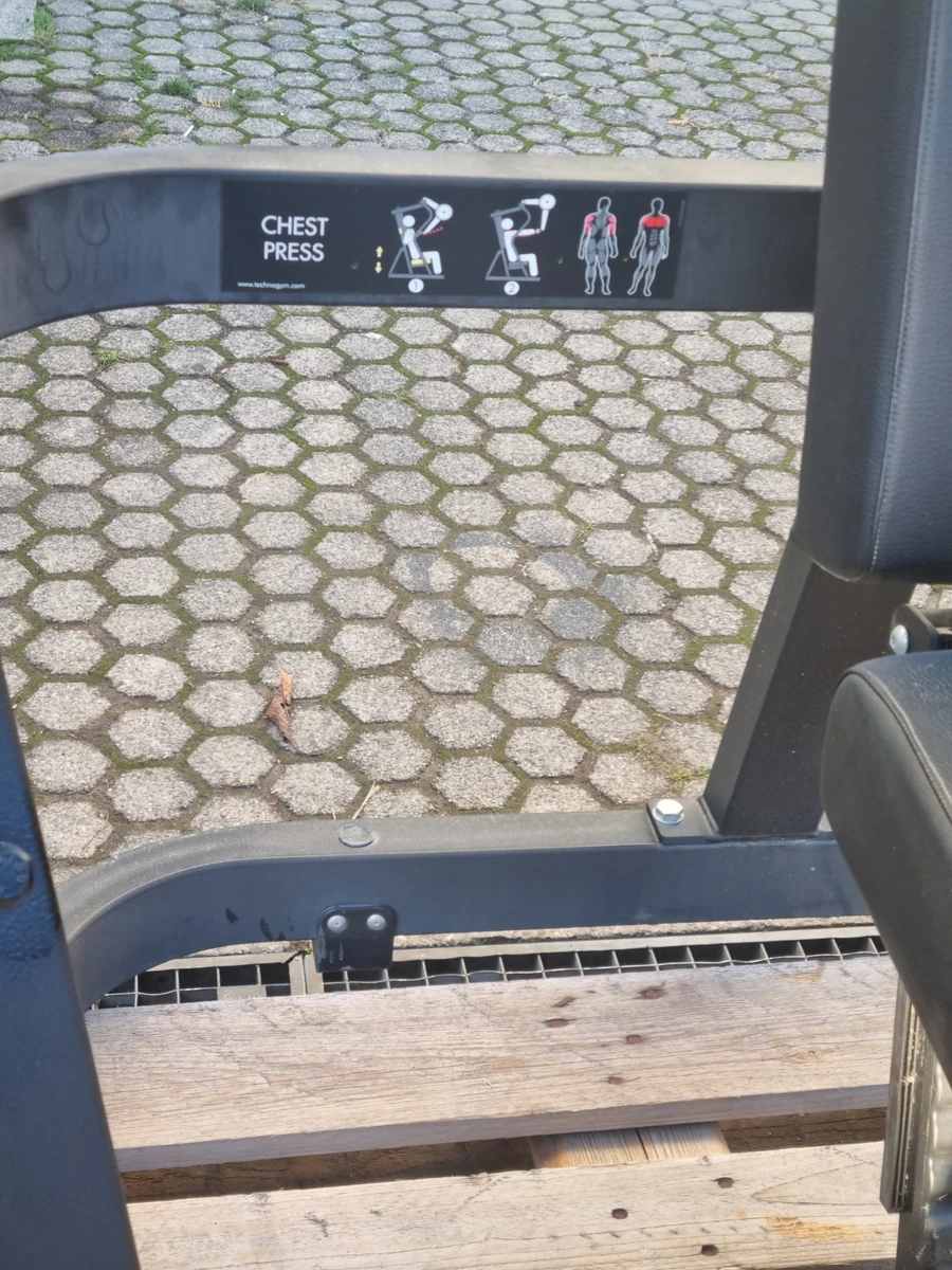 Technogym Pure Strenght CHEST PRESS 