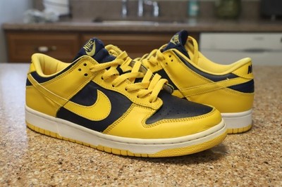 1999 Men's Nike Dunk Low Reverse Michigan Varsity Maize Navy size 11 Vintage