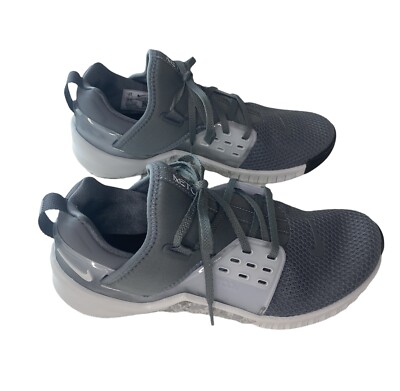 Nike Free Metcon 2 Men's CrossFit Size 8 Cool Grey/Pure Platinum AQ8306-003 NWOB